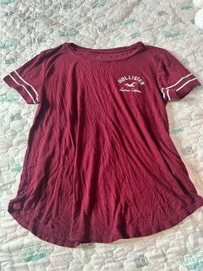 Hollister Women's Burgundy Short Sleeve Crew Tee with White Stripe Detail